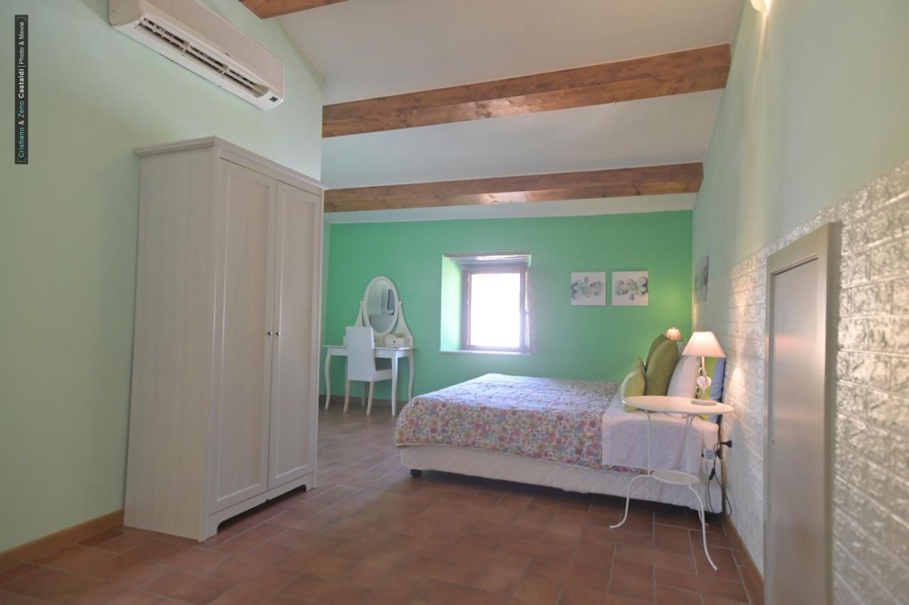 B&B Dimora Paolina Baschi Esterno foto