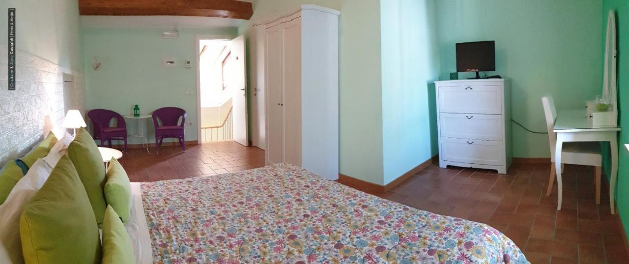 B&B Dimora Paolina Baschi Esterno foto