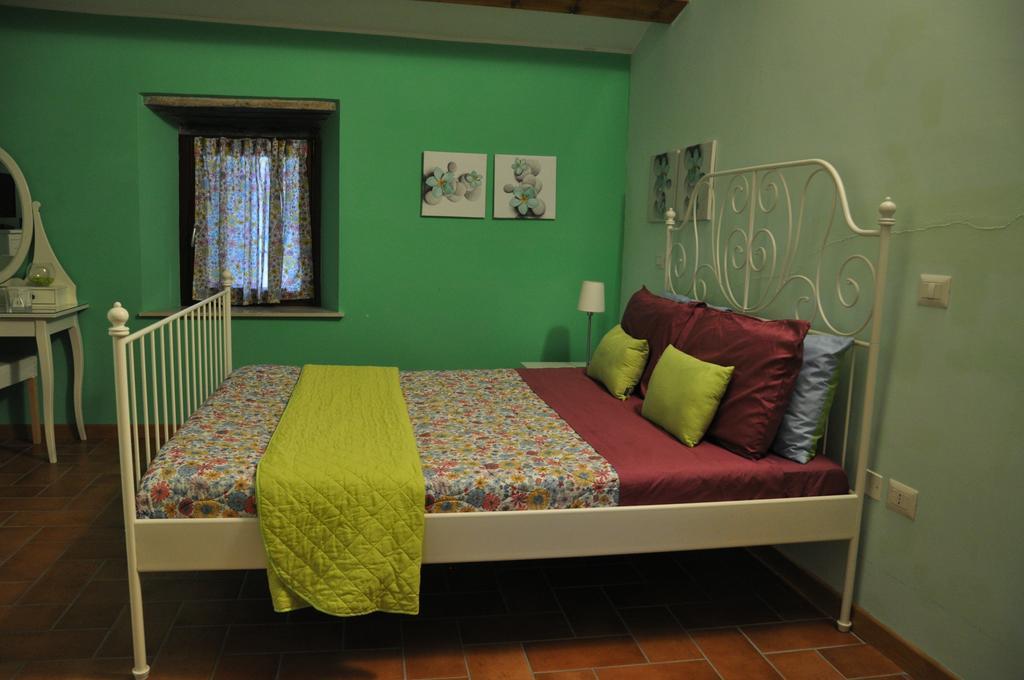 B&B Dimora Paolina Baschi Esterno foto