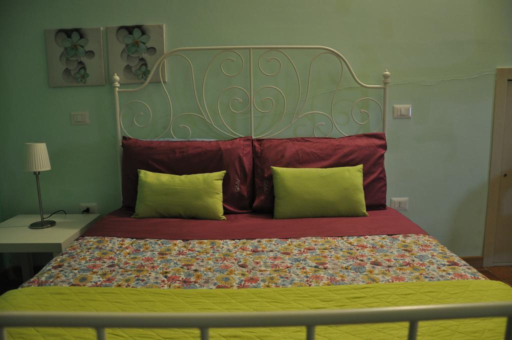 B&B Dimora Paolina Baschi Esterno foto