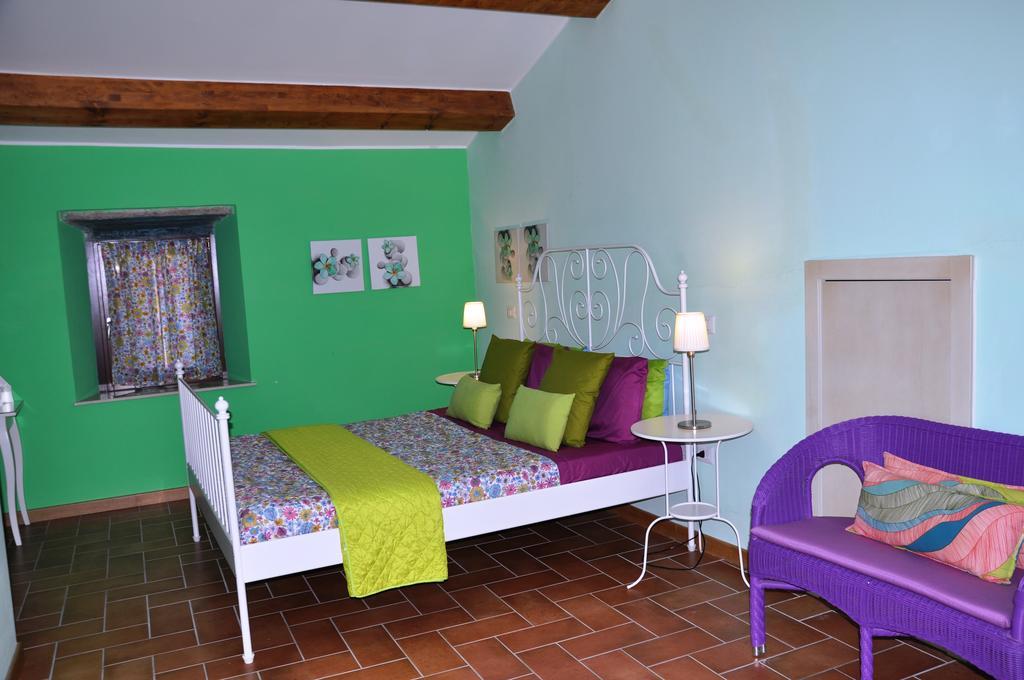 B&B Dimora Paolina Baschi Esterno foto
